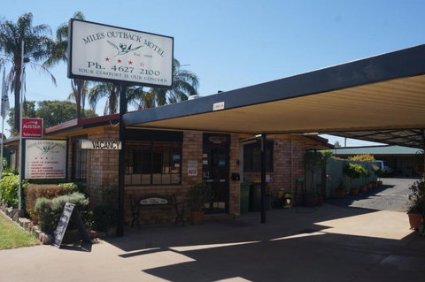 Miles Outback Motel - VIC Tourism 1