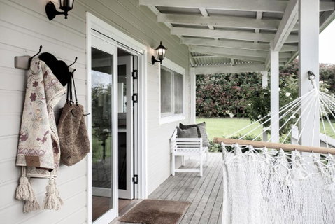 Milton Woodstock Homestead Luxury Retreat With NEW 11M POOL Just Minutes From The Beach - VIC Tourism 3