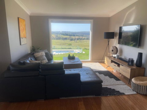 Milton Woodstock Homestead Luxury Retreat With NEW 11M POOL Just Minutes From The Beach - VIC Tourism 1