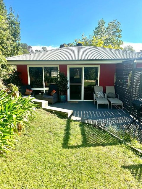 Milton Village Retreat - Secluded Comfort - VIC Tourism 0