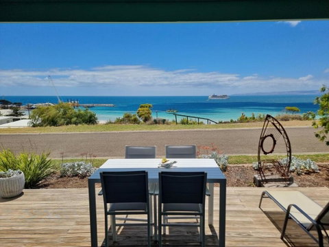 Mint - VIC Tourism 0