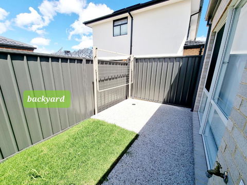 Minta Estate Berwick 4 Bedroom House, No Sharing - VIC Tourism 2
