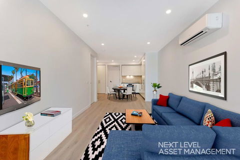 Modern Apartment On Courtney-02594 - VIC Tourism 0
