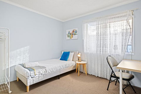 Modern Private Single Room - Centrally Located At Liverpool - Shared Bathroom - VIC Tourism 0