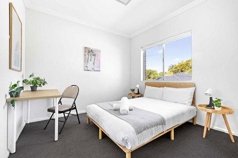 Modern Queen Room - Private Spot At Revesby - Shared Bathroom - VIC Tourism 0
