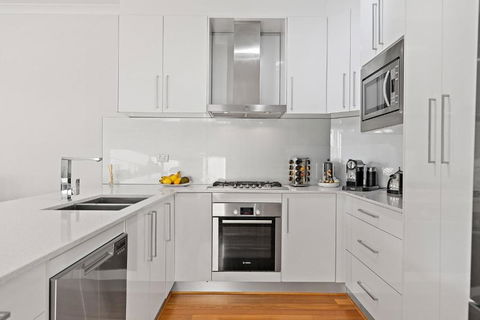 Modern Scarborough Townhouse - VIC Tourism 2