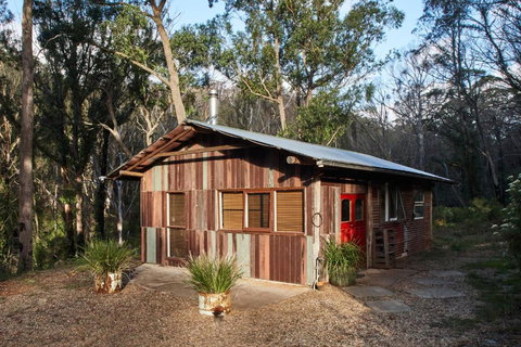 Monga Mountain Retreat - VIC Tourism 0