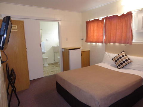 Moondarra Motel - VIC Tourism 1