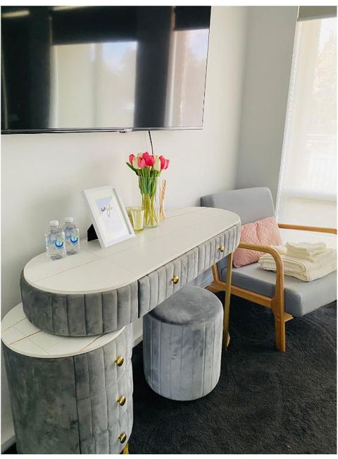 Modern Private Room With Ensuite - VIC Tourism 2