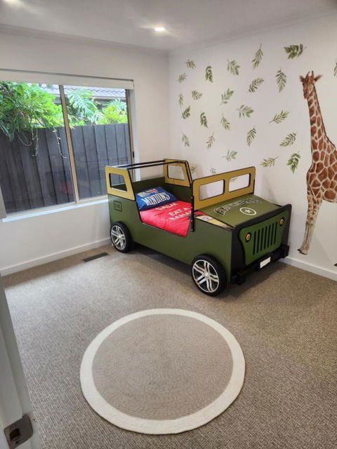 Mornington Holiday House - VIC Tourism 1