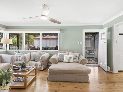 Morton Cottage At Lemon Tree - VIC Tourism 3