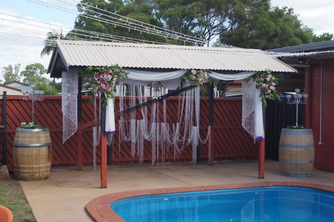Motel Oasis - VIC Tourism 3