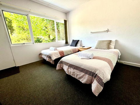 Mount Beauty Motor Inn - VIC Tourism 2