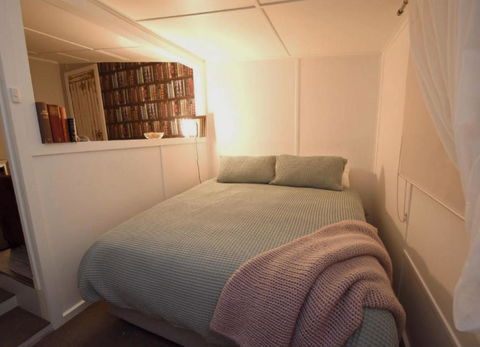 Mt Lyll (Back Cabin)@Lettes Bay - VIC Tourism 3