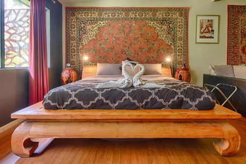 Mudstone Suites - VIC Tourism 1