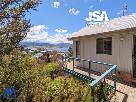 Naturescape - VIC Tourism 0