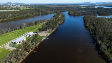 Neat Acres Farmhouse - VIC Tourism 1