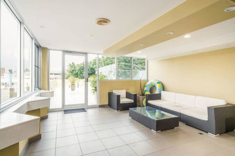 NEW! Ideal 1BR Beachside Studio With Pool - VIC Tourism 2