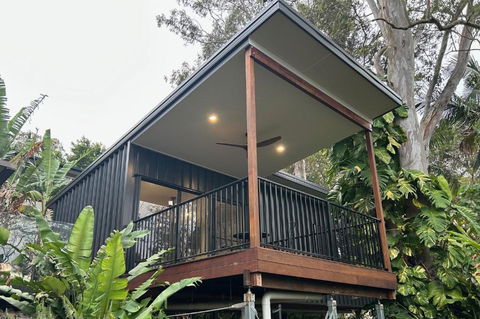 New - Our Treehouse Near Alex Beach - VIC Tourism 1