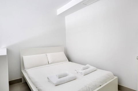 New Studio Apartment In Surry Hills - VIC Tourism 1