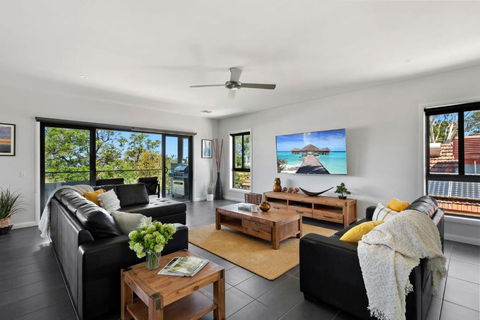 NEW - Sunrise Waters Holiday House - VIC Tourism 2