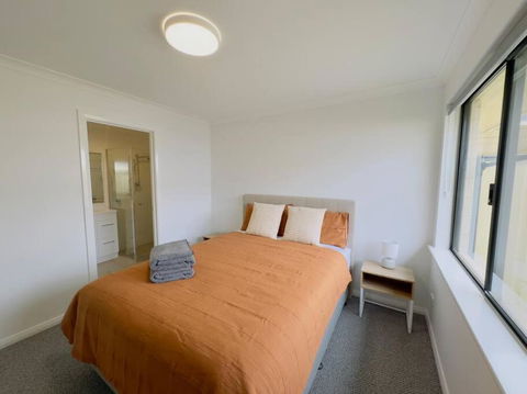 New Unit On Oswald - VIC Tourism 3