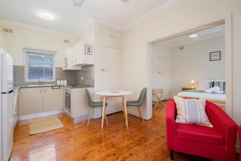 Newcastle Nook - Convenient Comforts In The CBD - VIC Tourism 3