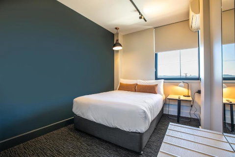 Nightcap At Chardons Corner Hotel - VIC Tourism 3