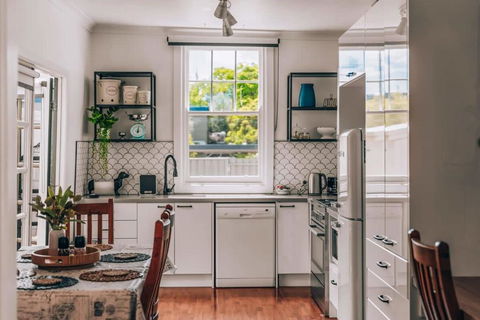 Newly Renovated Victorian Townhouse In Bendigo CBD - VIC Tourism 0