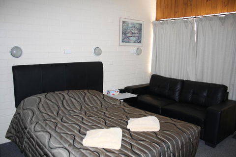 Nhill Oasis Motel - VIC Tourism 2