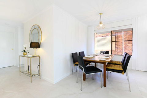 North Facing Gem - VIC Tourism 0