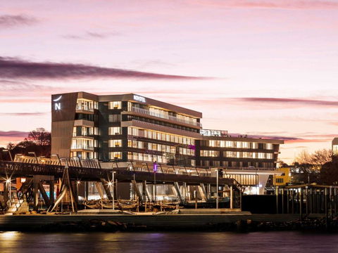 Novotel Devonport - VIC Tourism 3