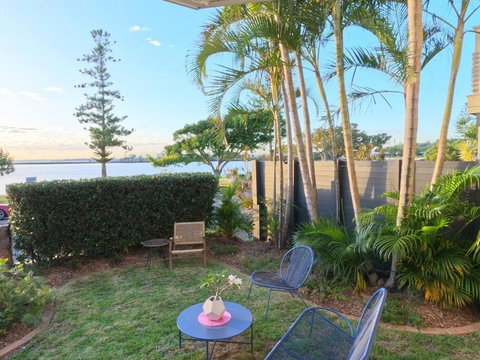 Oasis On Esplanade - VIC Tourism 2