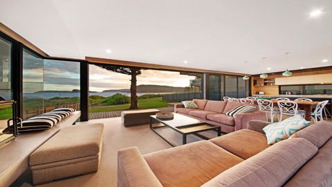 Ocean Beach Pavilion - Beachfront - VIC Tourism 0