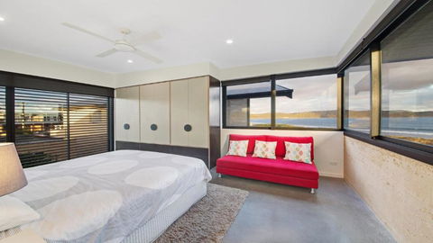 Ocean Beach Pavilion - Beachfront - VIC Tourism 3