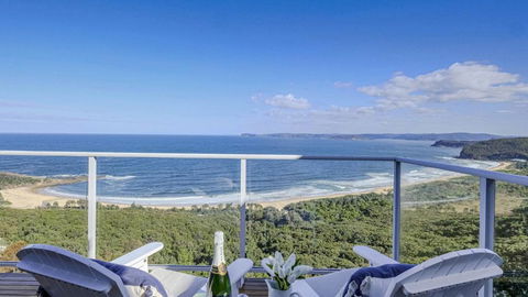 Ocean Break At Killcare - VIC Tourism 0