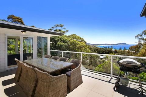 Ocean Breeze - VIC Tourism 0