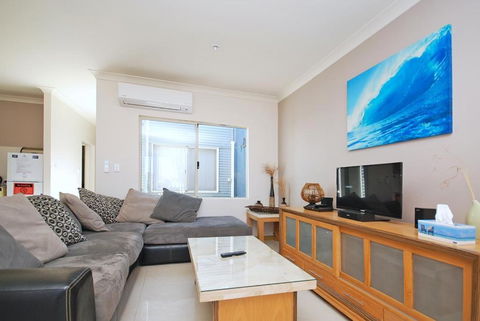 Ocean Breeze - VIC Tourism 2