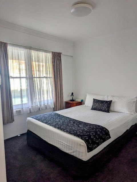 Ocean Drive Motel - VIC Tourism 3