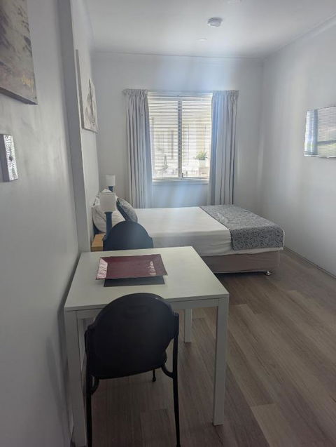 Ocean Drive Motel - VIC Tourism 1