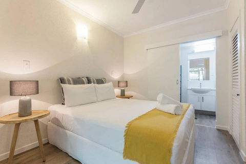 Ocean Palms Apartments - VIC Tourism 1