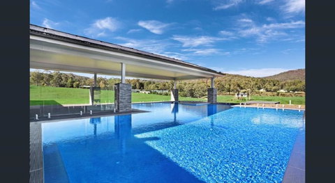 ON Keppies - BnB - Family Farm & Wedding Guest Accommodation Paterson NSW - VIC Tourism 3