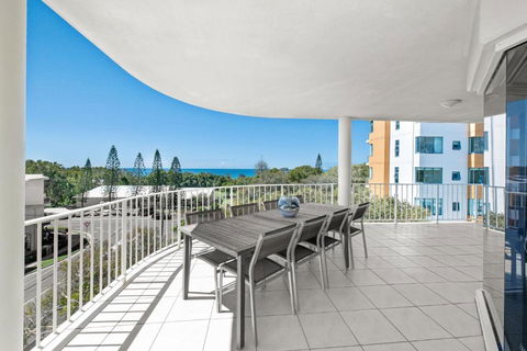 Ocean View 3 Bedroom Apartment - VIC Tourism 3