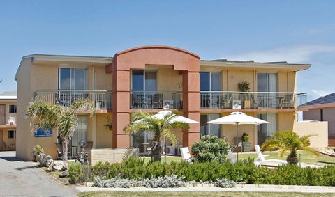 Ocean View Motel - VIC Tourism 3