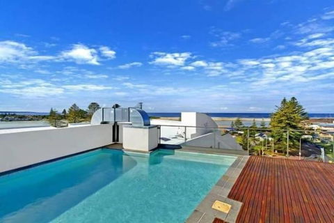 Ocean View Spacious Luxury 3 Bedroom, Pool, Central, Walk Everywhere 6PM CHECKOUT - VIC Tourism 1