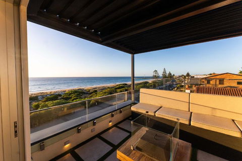 Ocean View Villa With Pool Spa & Cinema - VIC Tourism 3
