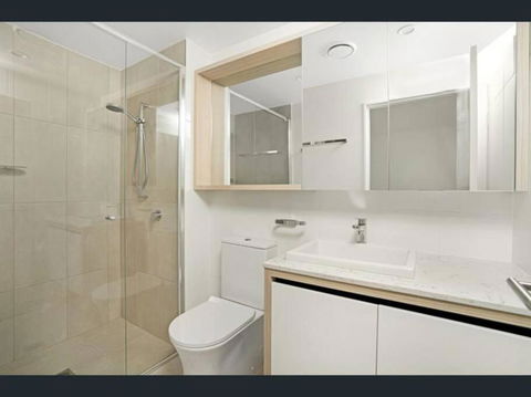 Ocean Views In The Heart Of Broadbeach! - VIC Tourism 1
