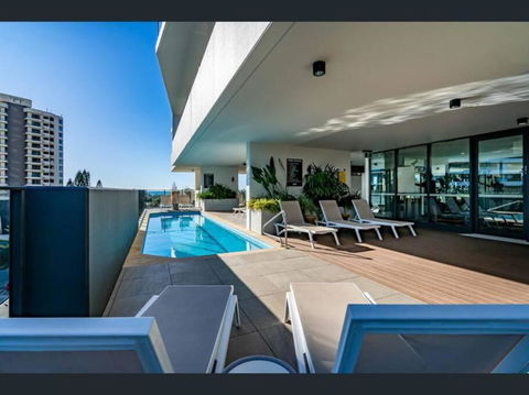 Ocean Views In The Heart Of Broadbeach! - VIC Tourism 3