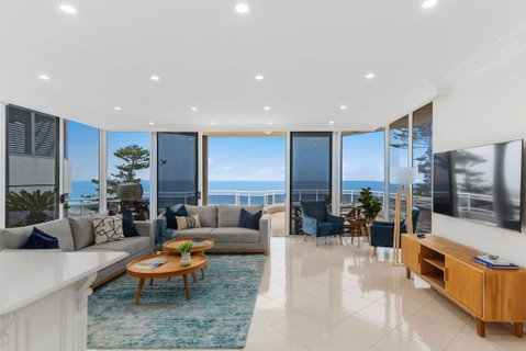 Ocean Vista Escape - A Lofty Beachfront Penthouse - VIC Tourism 0