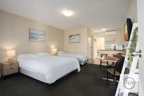 Oceanfront Oasis - VIC Tourism 0